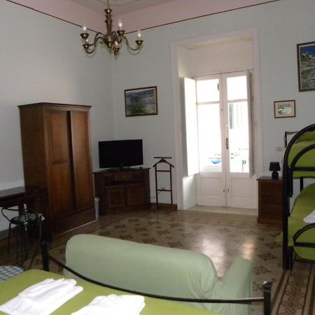 Ferienwohnung Novecento Lipari  Exterior foto